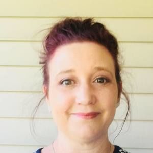 Meet your Posher, Leslie